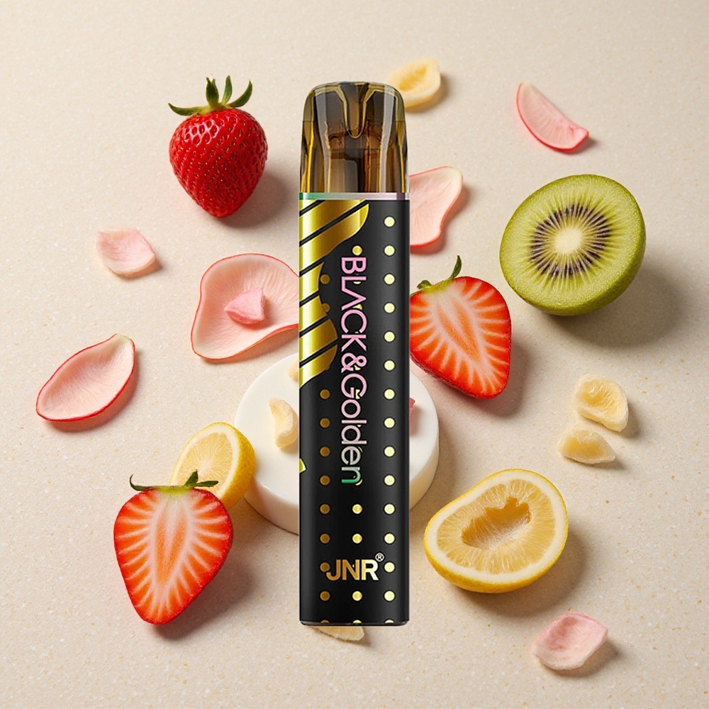 JNR Black&Golden 600+200 Puffs Jahoda Kiwi 550mAh 2ml bez nabíjení
